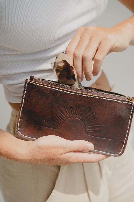 Rising Sun Pouch in Vintage Brown