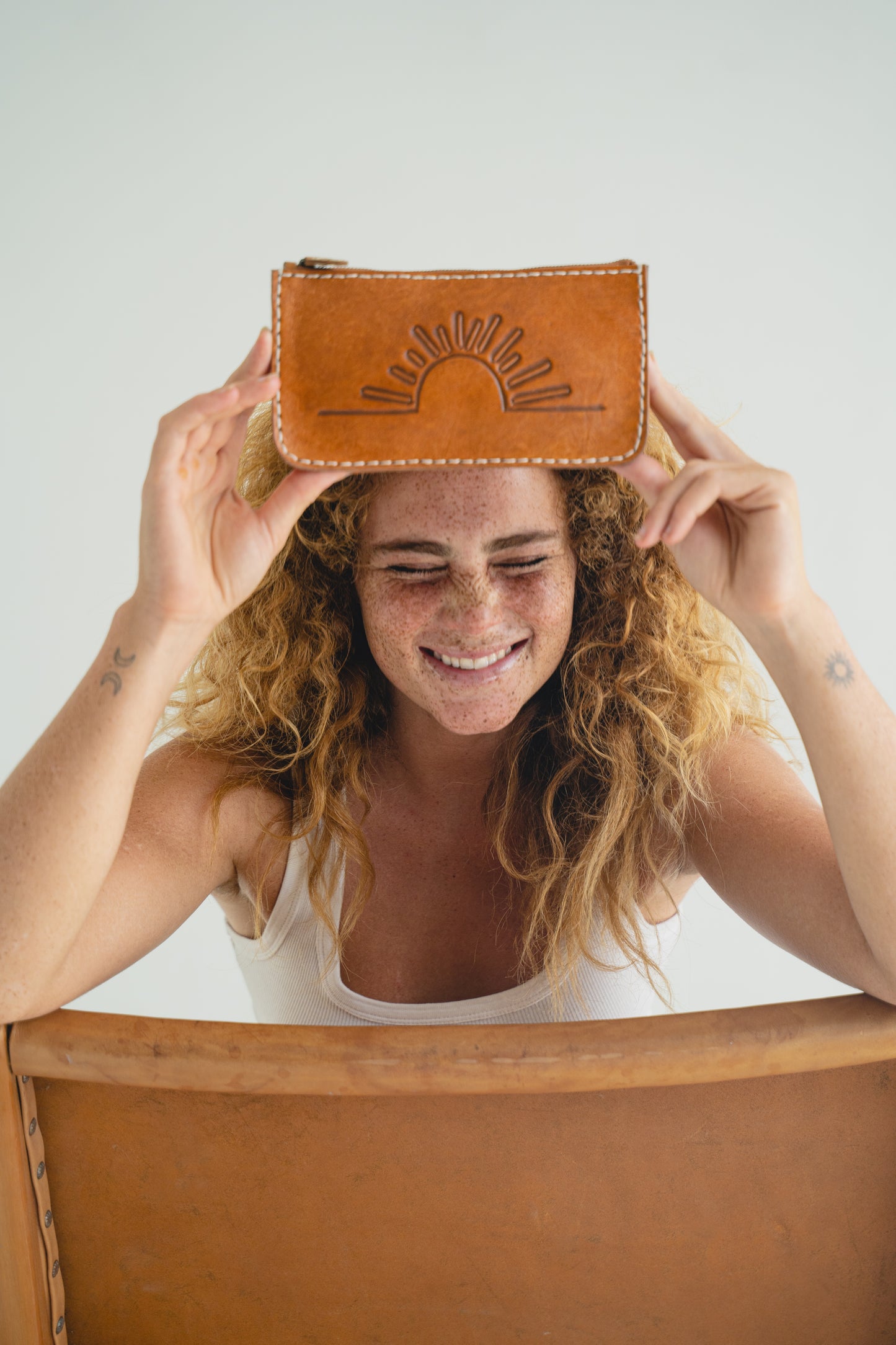 Rising Sun Pouch in Vintage Tan