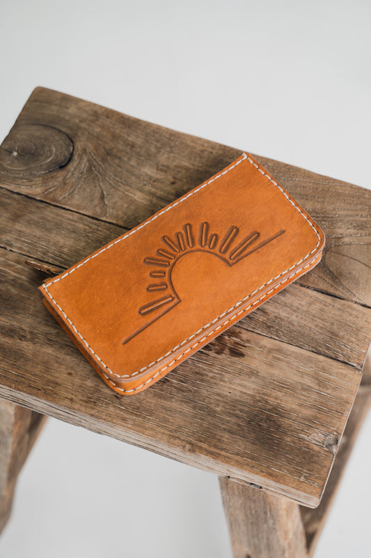 Rising Sun Pouch in Vintage Tan